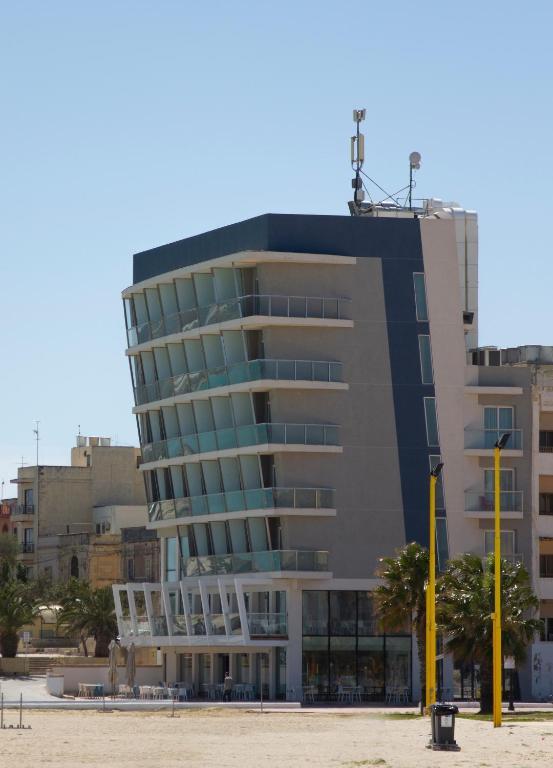 Water'S Edge Hotel Birżebbuġa Exterior foto