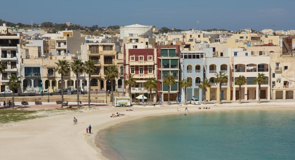 Water'S Edge Hotel Birżebbuġa Exterior foto