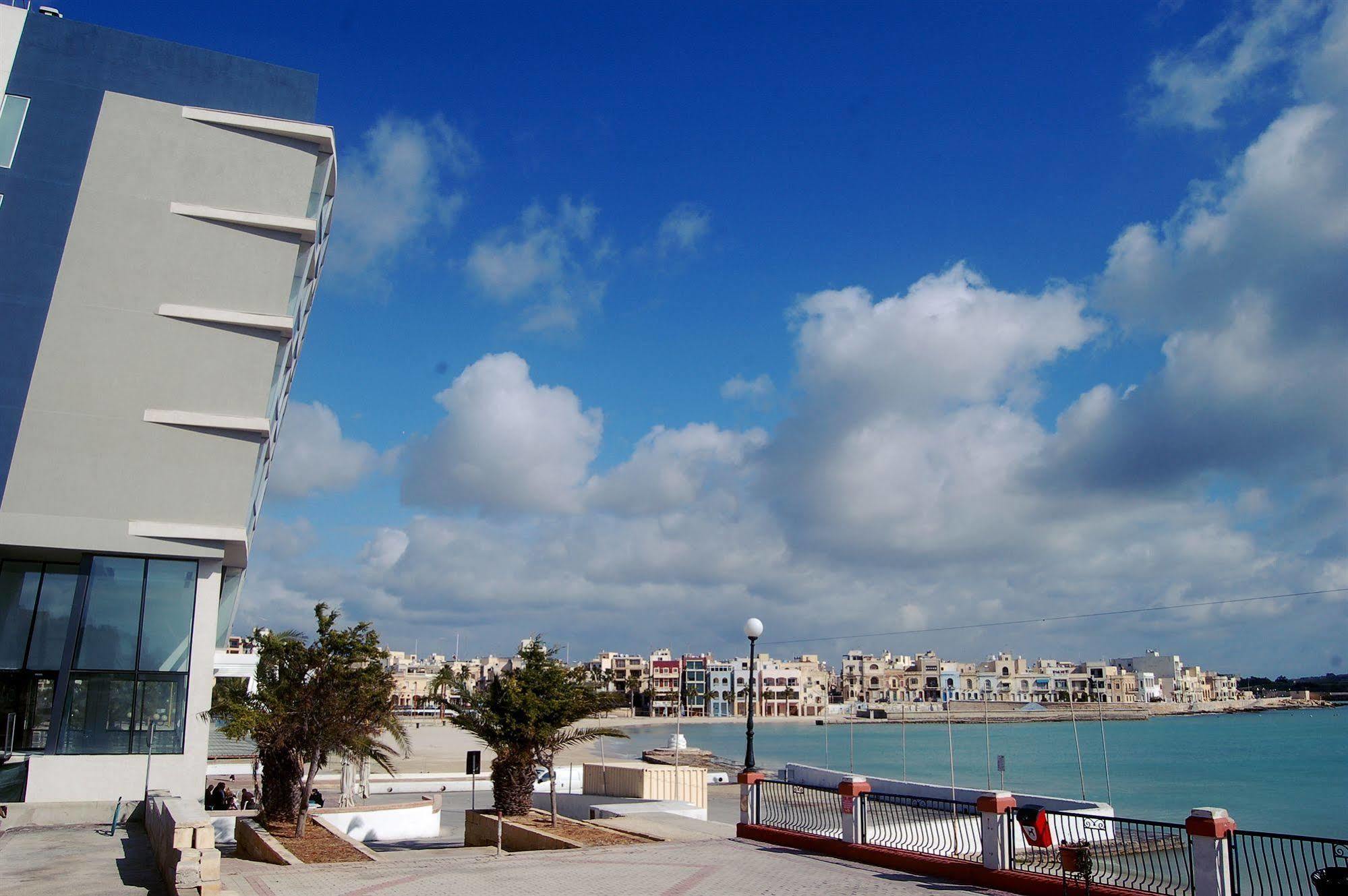 Water'S Edge Hotel Birżebbuġa Exterior foto